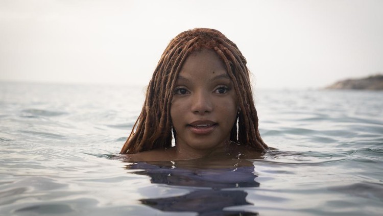 THE LITTLE MERMAID Halle Bailey as Ariel in Disney's live-action THE LITTLE MERMAID. Photo by Giles Keyte. © 2023 Disney Enterprises, Inc. All Rights Reserved.
