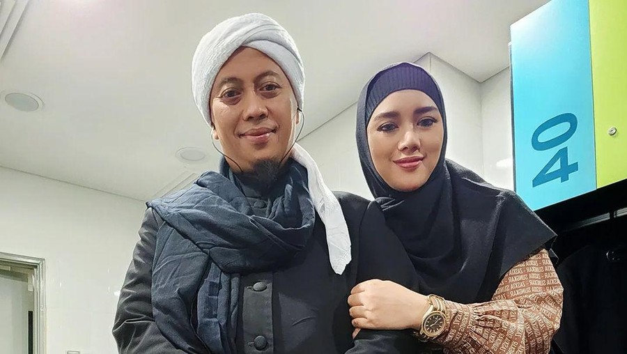 Bebi Silvana Istri Opick Curhat Minggat Bawa Anak, Ada Apa? Bebi Silvana Istri Opick Curhat Minggat Bawa Anak, Ada Apa?