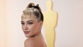 Florence Pugh Kena Timpuk Penonton Saat Acara Comic Con di Brasil