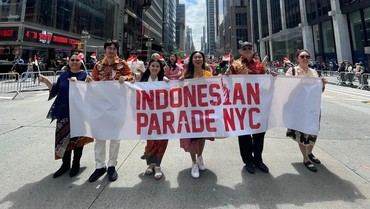 img-title Parade di Kota New York, Indonesia Curi Perhatian karena Baju Tradisional