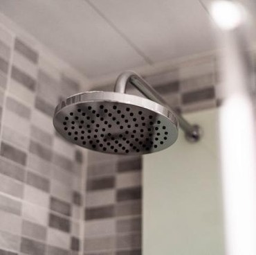 Mandi Wajib Pakai Air dari Bak Mandi dan Gayung, Sah atau Tidak?