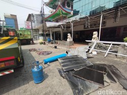 Penampakan Terkini Ruko Makan Jalan di Pluit yang Mulai Dibongkar