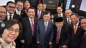 Sri Mulyani-JK Selfie Bareng usai Kritik Bayar Utang Rp1.000 T
