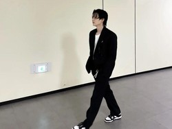 Heboh Video Suga BTS Sampai Jakarta, Celana Pendek Jadi Sorotan