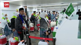 VIDEO: Jemaah Calon Haji Kloter I Terbang Ke Tanah Suci Hari Ini