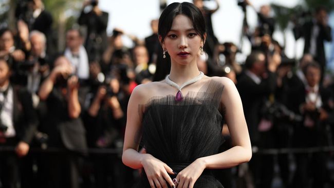 Karina aespa menulis sebuah surat kepada para penggemarnya usai keriuhan hubungannya dengan Lee Jae-wook.