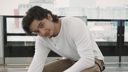 img-title Bryan Domani Ungkap Barang yang Wajib Dibawa Saat Berpergian