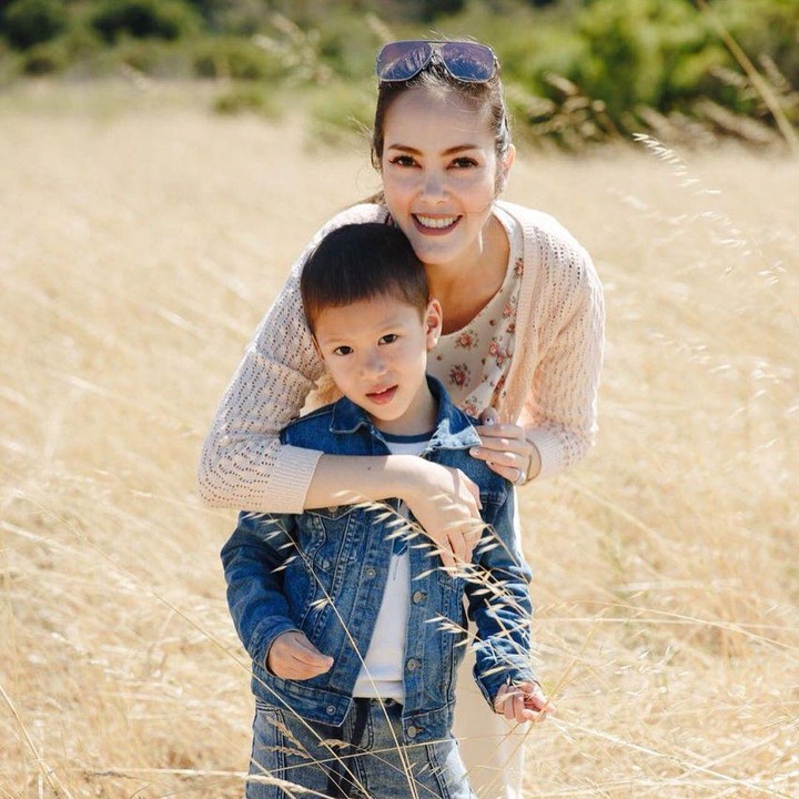 <p>Anak pertama Cathy Sharon bernama Jacob Gabriel Kusuma. Ia lahir pada 4 Mei 2013 dan kini sudah berusia 10 tahun. (Foto: Instagram @cathysharon)<br /><br /><br /></p>