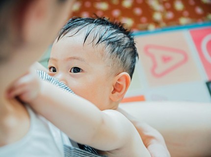 9 Gaya Hidup Sehat untuk Ibu Menyusui agar Bayi Cerdas dan Gemuk