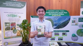 Aksi Pelajar SMA Selamatkan Danau Toba, Ubah Eceng Gondok Jadi Pupuk