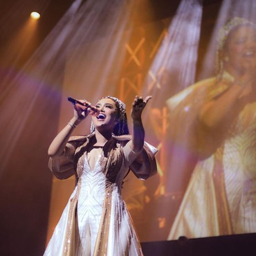 Terpopuler: Etika KD Ketemu ART Ashanty hingga Gaya Seksi Nathalie Holscher