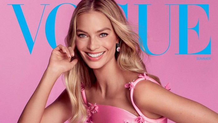Margot Robbie Jadi Barbie di Vogue dan Bongkar Cerita Produksi Filmnya: 