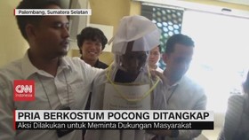 VIDEO: Pria Berkostum Pocong Ditangkap