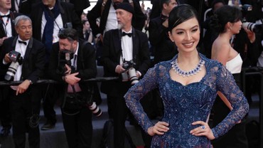 Penampilan Menawan Raline Shah Dibalut Kebaya Saat Hadiri Festival Film Cannes 2023