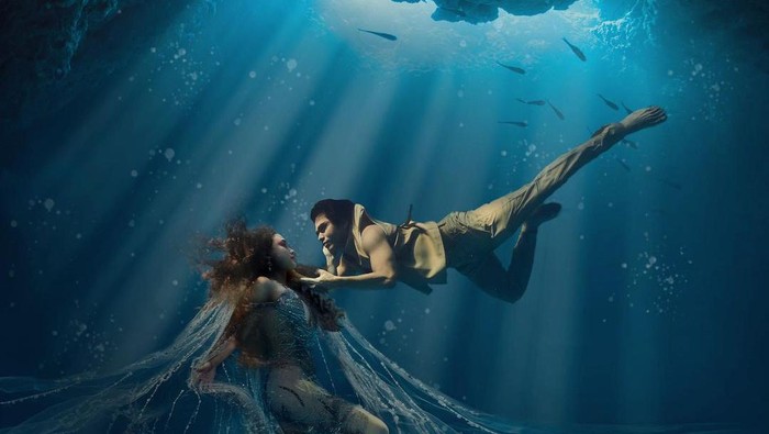 5 Couple Artis Lakukan Underwater Photoshoot Bak Film The Little Mermaid, Mana Favoritmu?