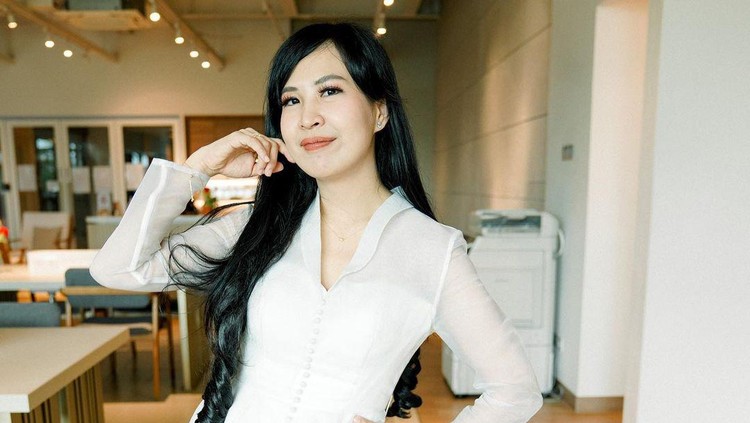Selebgram Louisse Scarlett Selebgram Louisse Scarlett