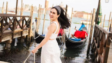 img-title Shandy Aulia Pamer Berbikini Usai Cerai, Komentar Komedian Dodit Disorot