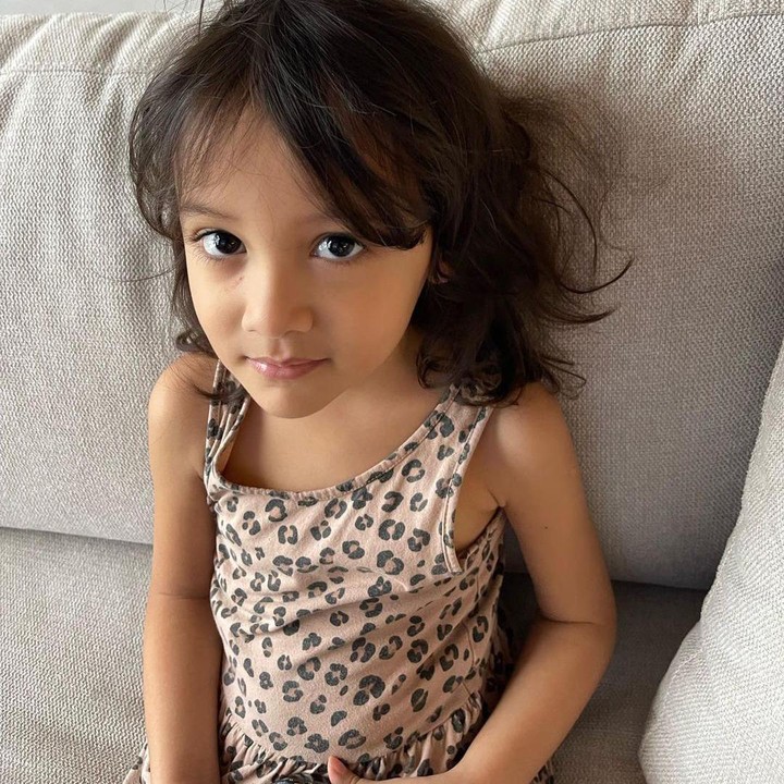 <p>Surinala lahir pada 24 September 2018, Bunda. Enggak terasa, gadis kecil nan menggemaskan ini akan genap berusia 5 tahun dalam beberapa bulan ke depan. (Foto: Instagram @chicco.jerikho)<br /><br /><br /></p>