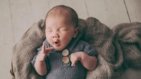 Tahapan Perkembangan Bayi Baru Lahir dari Minggu ke Minggu, Bunda Perlu Tahu