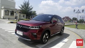 FOTO: Wuling Alvez Gertak Mobil Jepang dan Korea