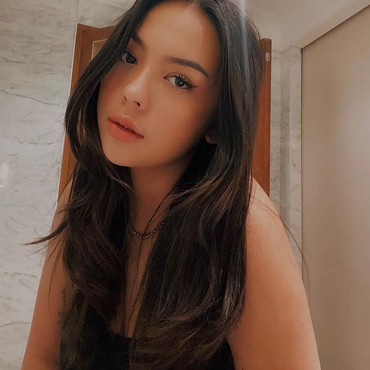 Sarah Louise Eks Fadly Faisal Unggah Kalimat Bijak, Dukung Rebecca Klopper?