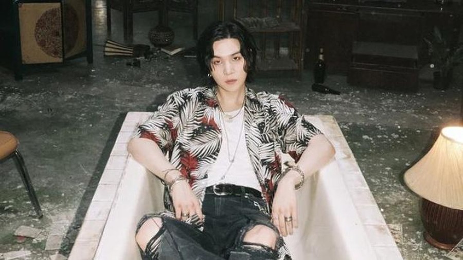 Suga BTS Konser di Indonesia, Ini Momen Suga BTS Minum Soju dan Makan Camilan