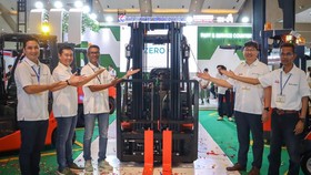 Traktor Nusantara Luncurkan Green Material Handling Solution Terbaru