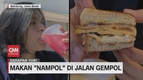 VIDEO: Makan 'Nampol' di Jalan Gempol