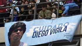 FOTO: Argentina Sempurna dengan 'Diawasi' Maradona