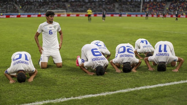 Timnas Uzbekistan dan Vietnam Amankan Tiket Semifinal Piala Asia U-23 dengan Kemenangan Telak