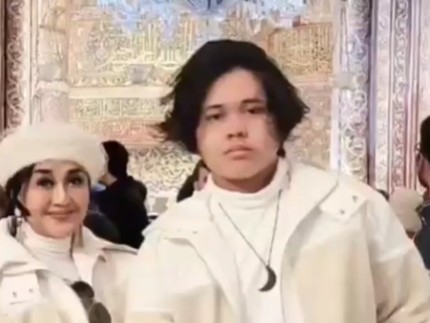 Terpopuler: Potret Adrian Bago, Putra Paramitha Rusady yang Kini Sudah Dewasa