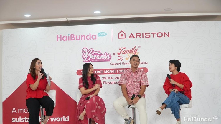 Ariston x HaiBunda Beranda Beranda (Belajar Antar Bunda) x Ariston: Family Talk dengan tema 'Tips Si Kecil Mandi Tanpa Drama'.