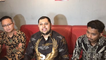 img-title Eks Kuasa Hukum Prihatin, Video Syur Rebecca Klopper Kembali Beredar