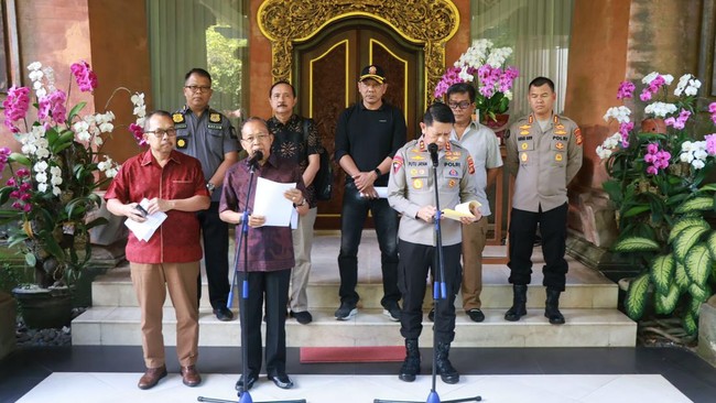 Gubernur Bali, Wayan Koster melarang masyarakat Bali yang tidak memiliki izin usaha sewakan sepeda motor.
