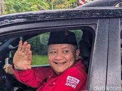 Loyalitas Whisnu Sakti ke PDIP Meski Tak Dilirik Mega Saat Pilwali Surabaya