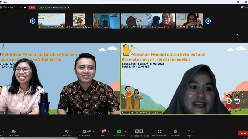 Dalam rangka meningkatkan kompetensi literasi peserta didik di tingkat Sekolah Dasar (SD),