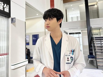 Kisah Ahn Hyo Seop Bintang Dr. Romantic, Sempat Ditentang Orang Tua Jadi Aktor