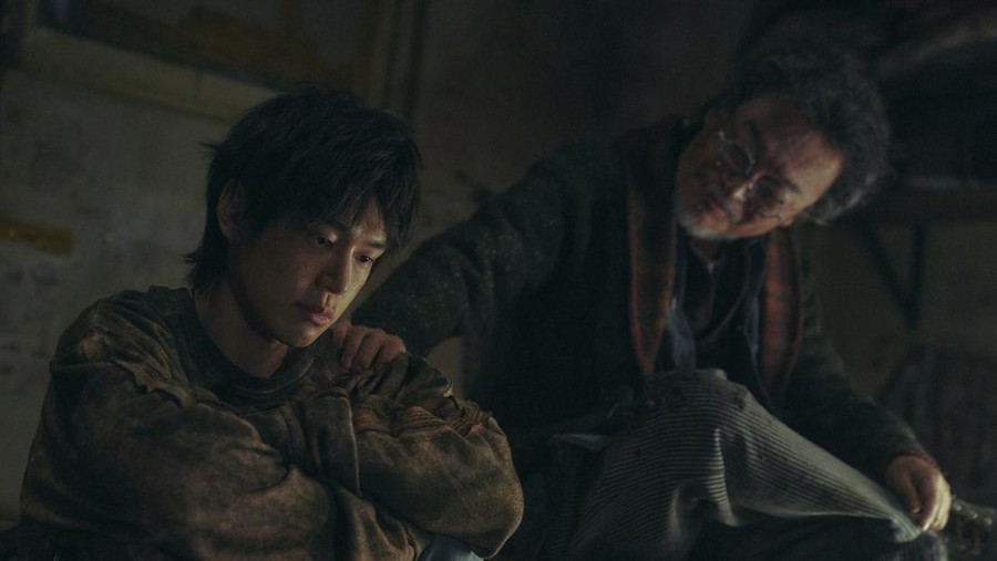 Black Knight Kang You-seok as Sa-wol in Black Knight Cr. Kim Jin-young/Netflix © 2023