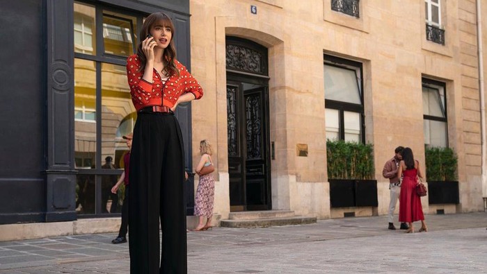 Gaya ke Kantor ala Gen Z untuk Usia 30-an, Nuansa Muda yang Anti Bosan!