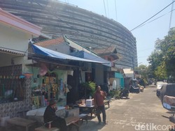 Horor Gedung Mangkrak Ngagel Surabaya Rawan Kejahatan dan Tawuran Gangster