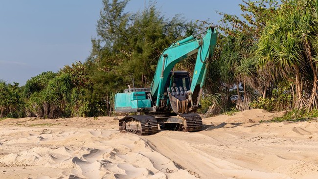 Waspada 'Udang' di Balik Izin Ekspor Pasir Laut Jokowi