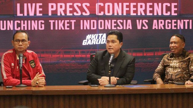 “Cak Lontong’s Hilarious Jokes at Indonesia vs Argentina Ticket Price Press Conference”