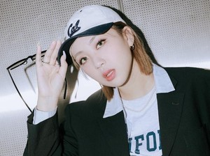 Multitalenta dan Friendly dengan Banyak Idol K-Pop, Yuk Kenalan dengan Rapper-Entertainer Lee Young Ji!