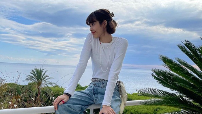 7 Fashion Casual Ini Lagi Tren di Korea, Bisa Ditiru untuk Kamu yang Berhijab!