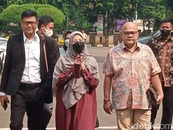 Menanti Pembacaan Ikrar Talak Desta kepada Natasha Rizki
