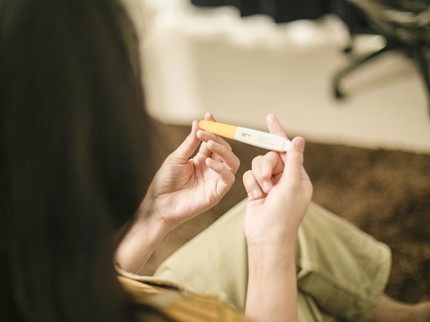 Bila Hasil Test Pack Samar, Apakah Pertanda Hamil? Simak Penjelasan Dokter