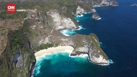 VIDEO: Melihat Indahnya Pantai Kelingking, Pantai Terbaik di Dunia