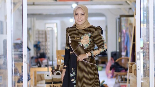Warga Bojonegoro, Siti Nurhidayah mengungkapkan manfaat layanan JKN dari BPJS Kesehatan ketika kakaknya harus menjalani operais jantung dan cuci darah.
