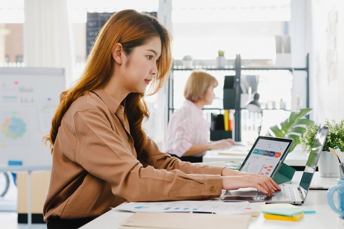 jika tupai yang pertama kamu lihat, artinya kamu sosok ambisius dan perfeksionis. Kamu selalu bekerja keras, fokus, dan tak kenal lelah.