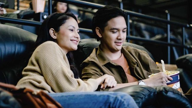 Ganjil Genap merupakan film Indonesia bertema komedi romansa garapan sutradara Bene Dion Rajagukguk.
